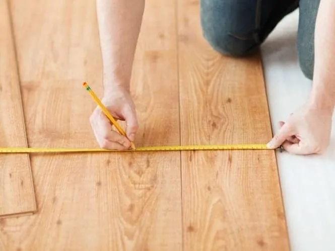 Measuring laminate flooring