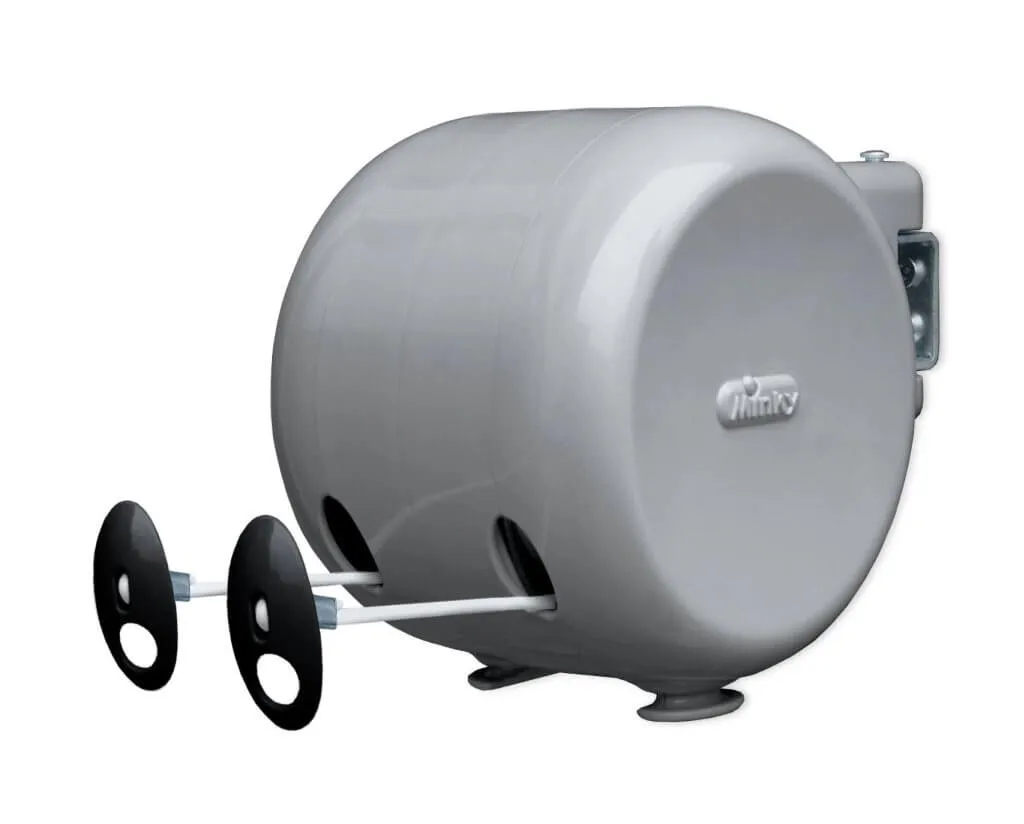 Wall mounted retractable washing line