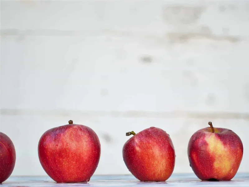 apples