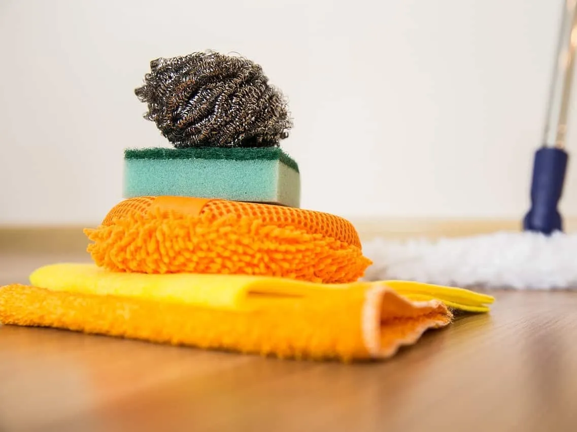 Floor cleaning materials