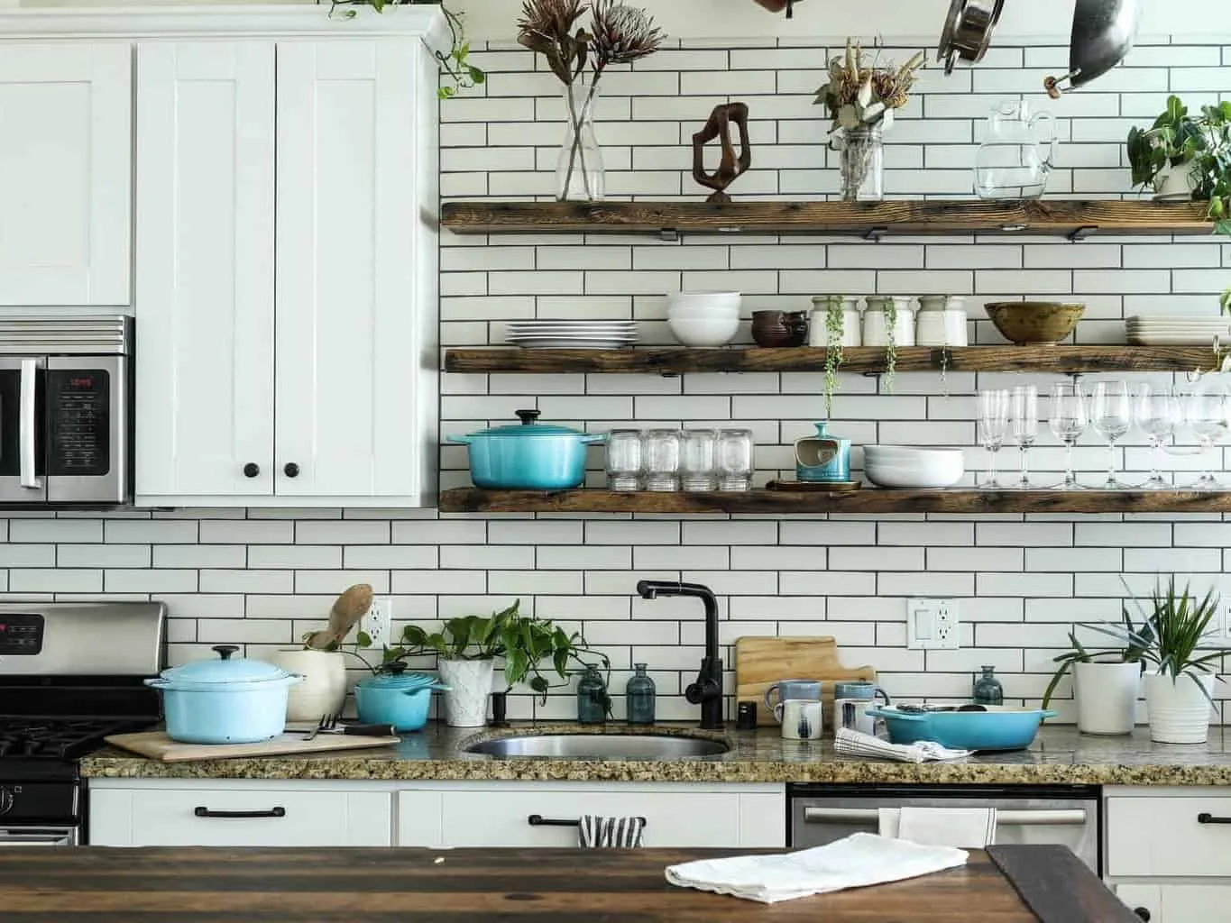 Kitchen storage